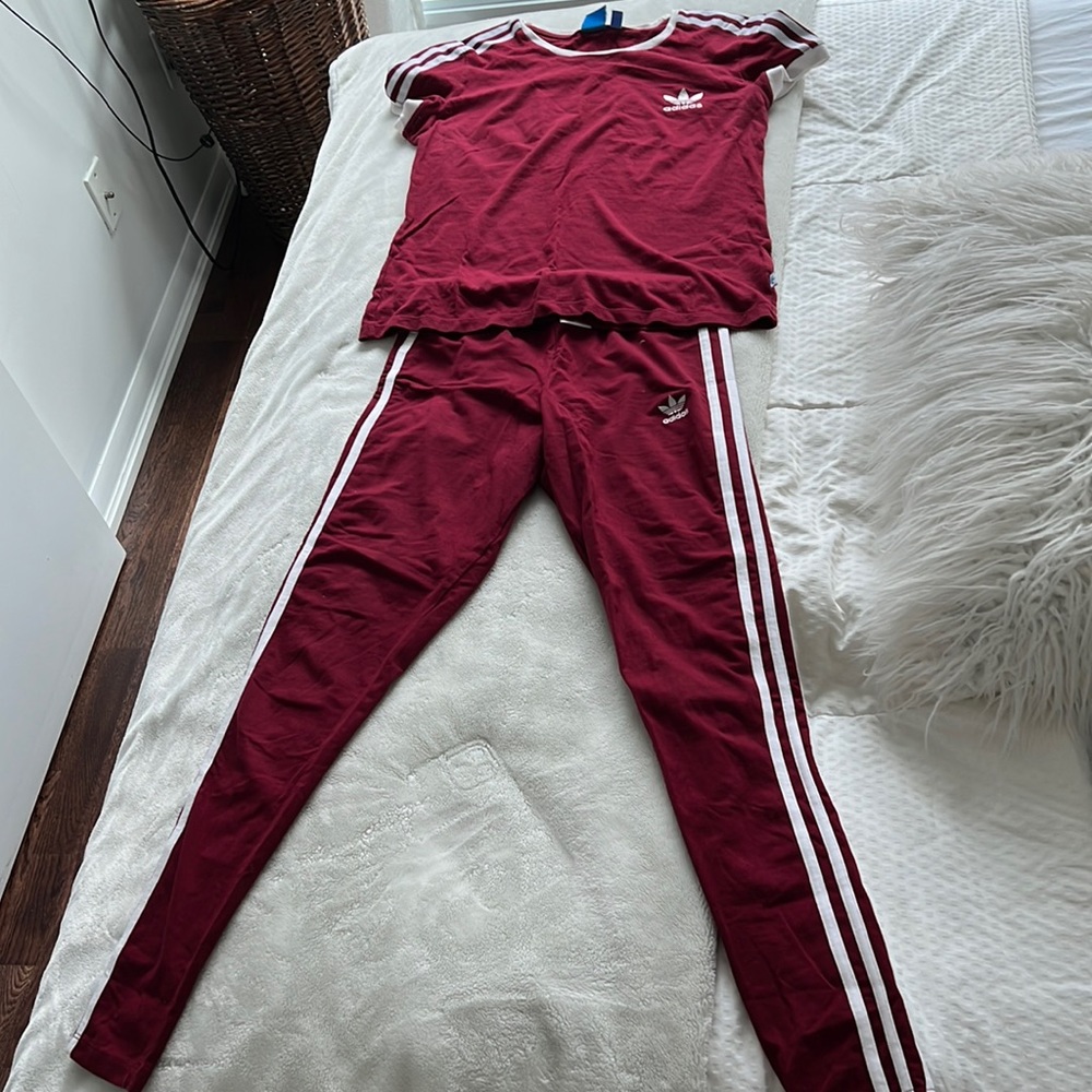 Adidas originals leggings and t-shirt set